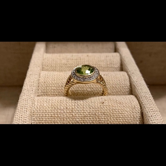 Authentic David Yurman Yellow Gold Peridot Ring - Picture 3 of 3